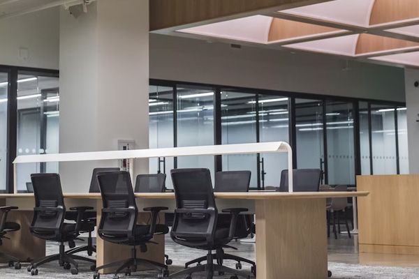 Bureaux disponible dans un espace professionnel à Caen