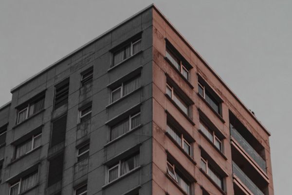 Immeuble disponible dans un espace professionnel à Caen