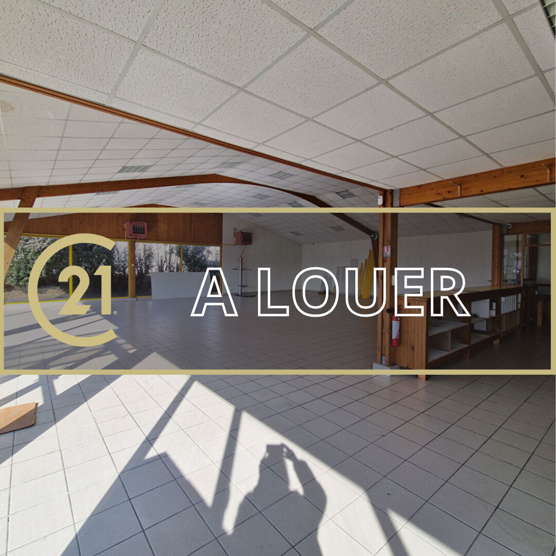 A louer – Est de Caen – local avec show room de 450m²