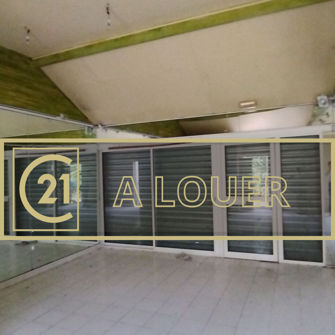 Sud de Caen – A LOUER – Local commercial avec vitrine de 30 m²