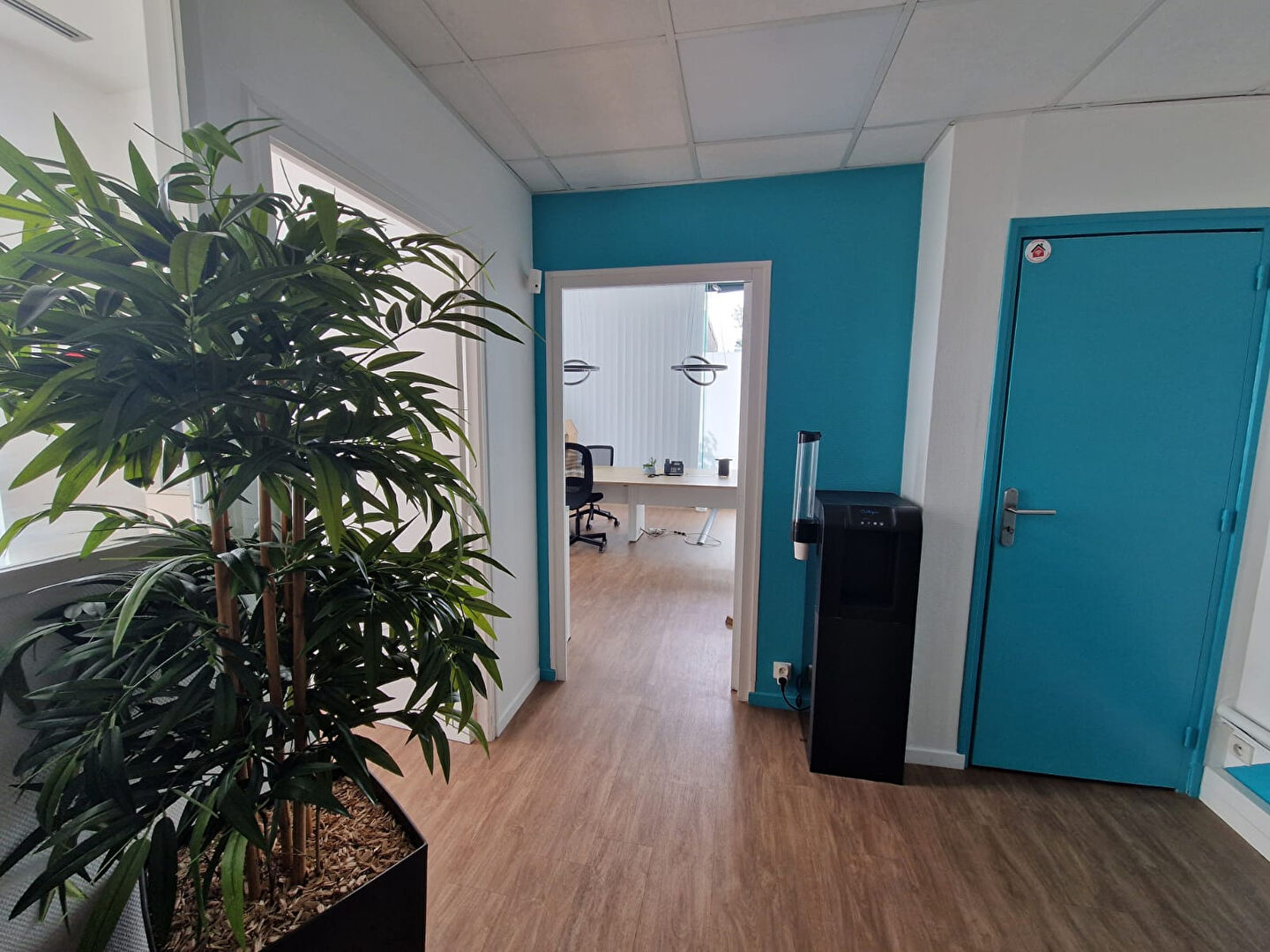 Nord de Caen – A LOUER -Rez-de-chaussée – Environ 54 m² de Bureaux en parfait état