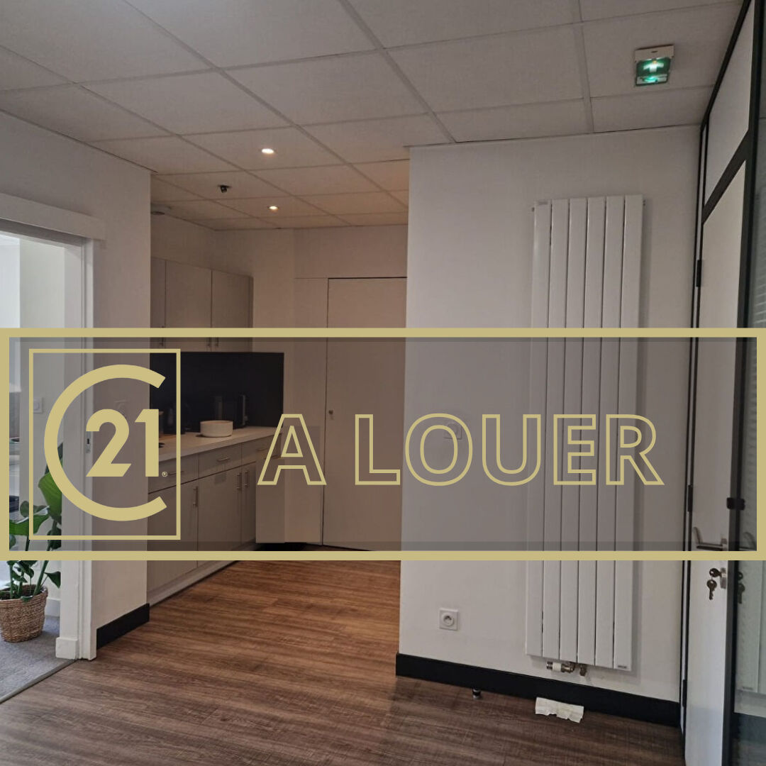 Caen centre – A LOUER – local commercial/Bureaux 76 m² avec vitrine et parkings privés